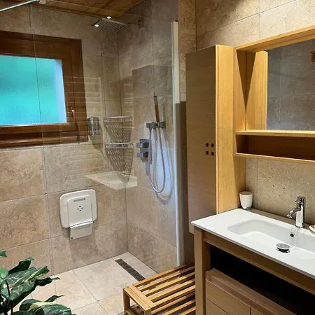 Appartement Authentique Les Gets, Près Du Centre, Confort Moderne - Fr-1-623-361